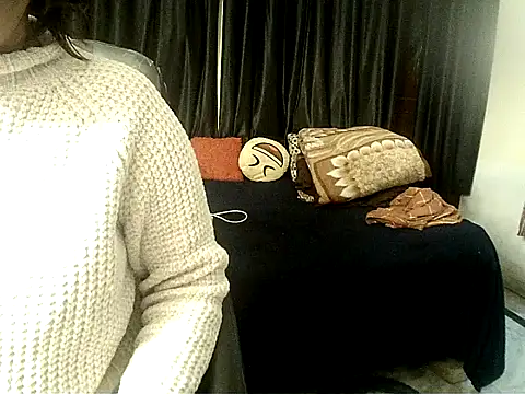 Anaconda-Mall online show from 12-17-25, 04:02