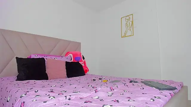 emy colee  online show from 10-11-25, 09:57