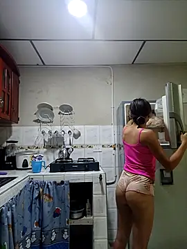 Snapshot of Celestee_rain chatting on 09-25-25, 11:19 Celestee rain online show from 09-25-25, 11:19