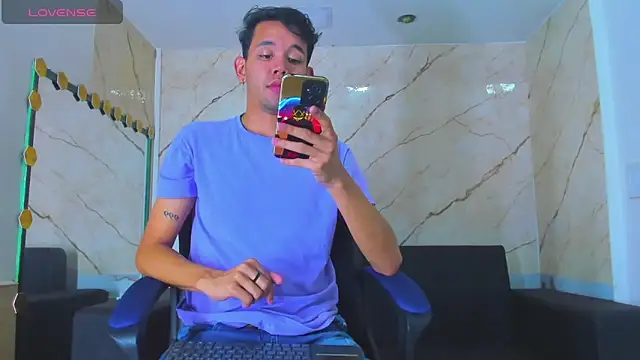 jeremytonner online show from 11-21-25, 04:11