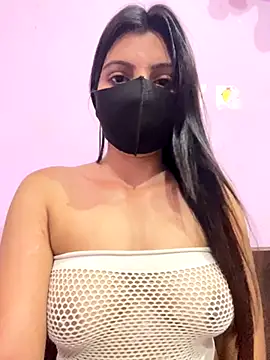 Snapshot of _01ruhi chatting on 10-06-25, 07:33 01ruhi online show from 10-06-25, 07:33