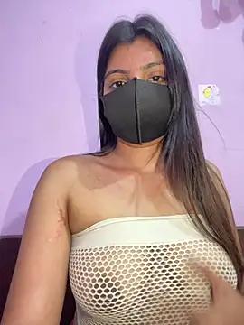 Snapshot of _01ruhi chatting on 10-15-25, 03:56 01ruhi online show from 10-15-25, 03:56