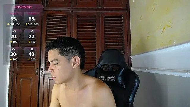 Snapshot of edy_play chatting on 09-14-25, 04:11 edy play online show from 09-14-25, 04:11