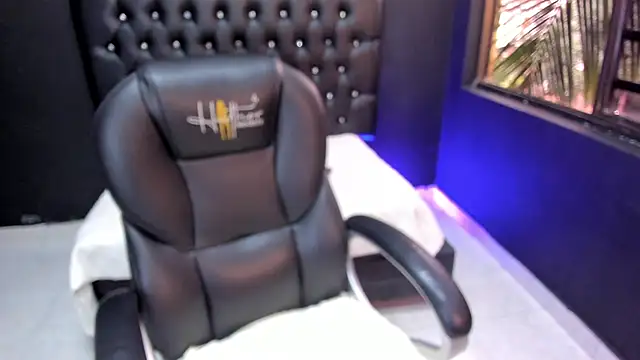 amanda noir online show from 01-09-26, 07:04