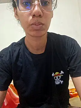 RavenShyfit online show from 10-20-25, 08:42