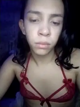 Snapshot of LunaMell chatting on 10-17-25, 01:35 LunaMell online show from 10-17-25, 01:35