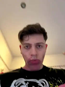 AmMadness online show from 12-18-25, 10:43