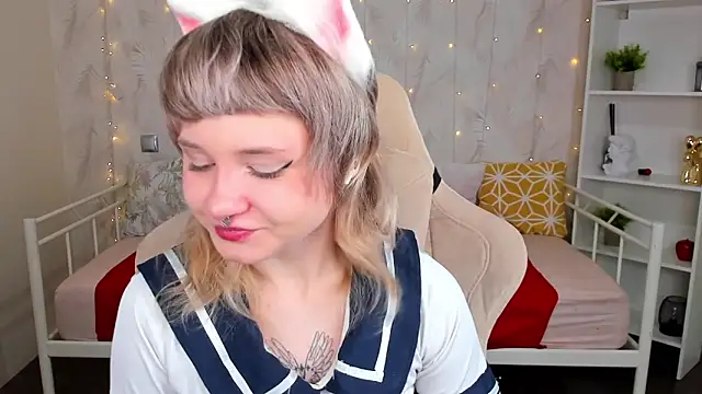 Tori Cutie online show from 03-04-26, 12:05