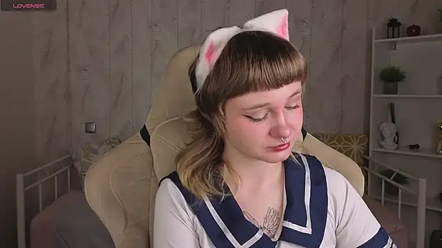 Tori Cutie online show from 05-12-26, 12:08