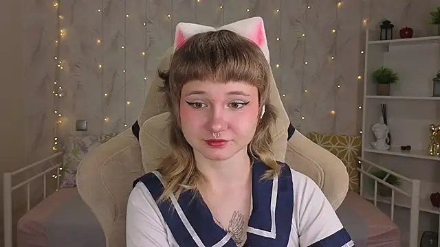 Tori Cutie online show from 05-13-26, 12:08