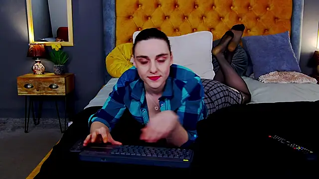 Snapshot of Jessica_White_ chatting on 04-23-26, 03:41 Jessica White online show from 04-23-26, 03:41