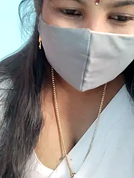 Snapshot of yelmaji91 chatting on 09-19-25, 05:09 yelmaji91 online show from 09-19-25, 05:09