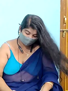 Snapshot of yelmaji91 chatting on 09-26-25, 03:54 yelmaji91 online show from 09-26-25, 03:54