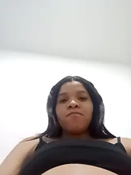 VictoriDior online show from 01-13-26, 10:37