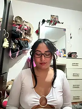 saranghae  online show from 10-05-25, 03:49