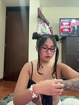 saranghae  online show from 11-28-25, 08:44