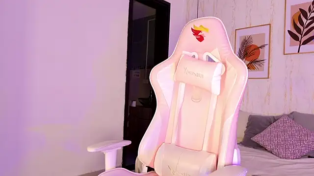 Ayleen Dunkan online show from 10-01-25, 12:33