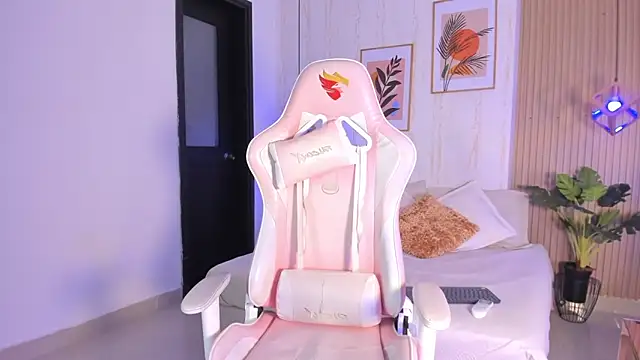 Ayleen Dunkan online show from 01-17-26, 12:43