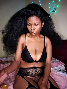 Seductive Yellow Titties online show from 02-26-26, 03:27