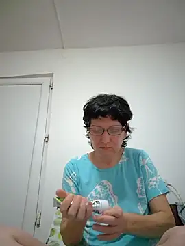 Vera Elle online show from 12-14-25, 05:29