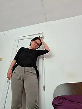 Vera Elle online show from 05-12-26, 06:32