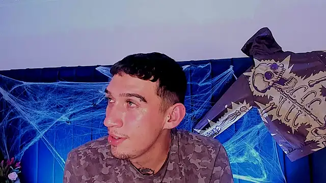 dominik thompson777 online show from 10-30-25, 05:31