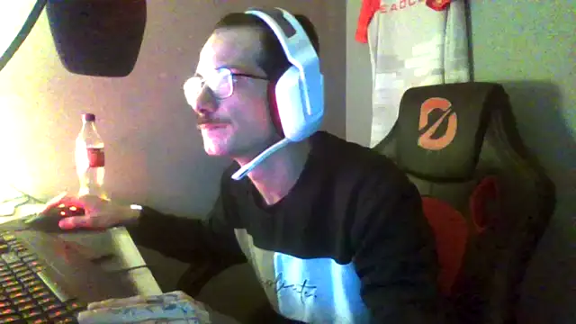 Dikklauss online show from 10-13-25, 06:19