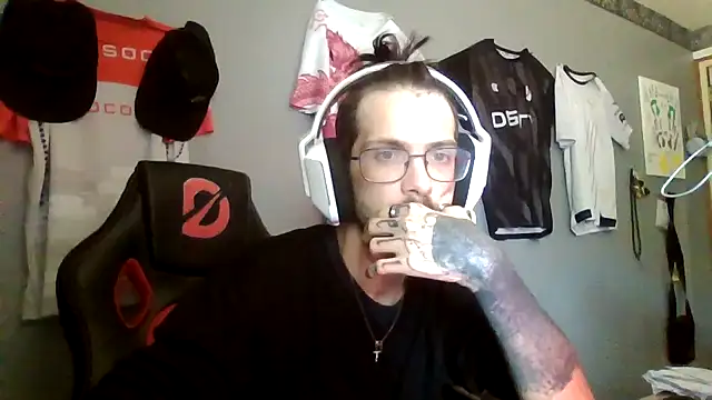 Dikklauss online show from 10-23-25, 11:53