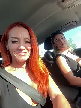 Snapshot of CamyBlossom chatting on 10-14-25, 03:24 CamyBlossom online show from 10-14-25, 03:24