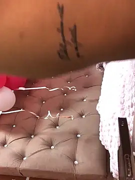 Rachellcooperrr online show from 02-08-26, 07:39