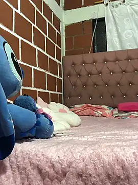 Rachellcooperrr online show from 05-05-26, 12:51