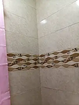 Snapshot of nina_sky chatting on 10-06-25, 06:38 nina sky online show from 10-06-25, 06:38