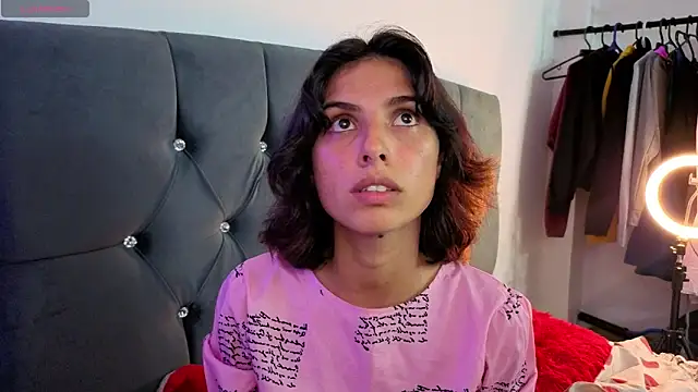 Snapshot of nina_sky chatting on 10-29-25, 01:08 nina sky online show from 10-29-25, 01:08