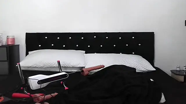 OliviaRyan22 online show from 03-16-26, 05:44