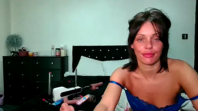 OliviaRyan22 online show from 04-21-26, 09:28
