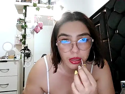 Snapshot of vegacristal88 chatting on 05-01-26, 09:19 vegacristal88 online show from 05-01-26, 09:19