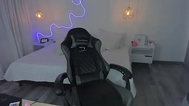 Noahcryptic online show from 01-14-26, 04:29