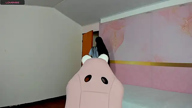 milk candy18 online show from 09-30-25, 12:43