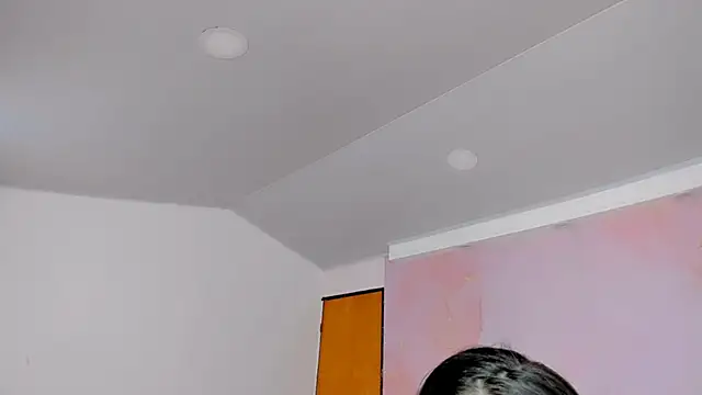 milk candy18 online show from 10-09-25, 12:25