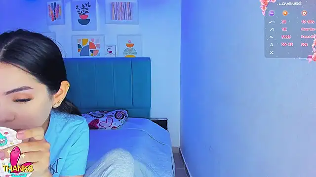 milk candy18 online show from 12-18-25, 10:43