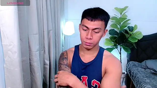 PinooyMilker online show from 06-08-26, 03:07