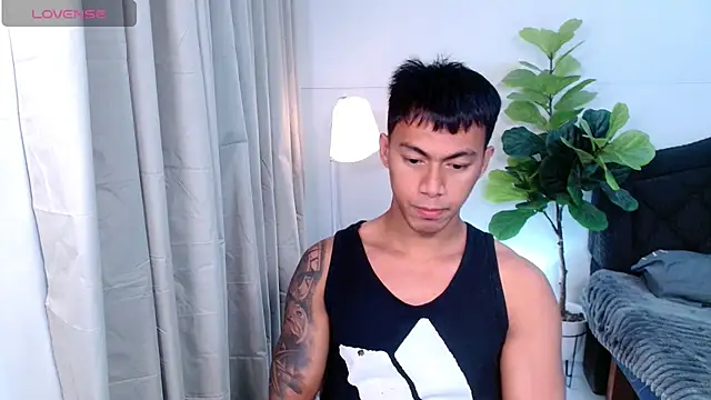 PinooyMilker online show from 06-24-26, 02:54