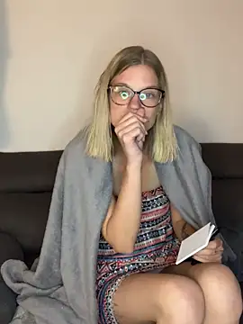 Lesamantssexy online show from 10-11-25, 07:01