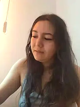 Alexandra-Maria754 online show from 09-26-25, 11:14