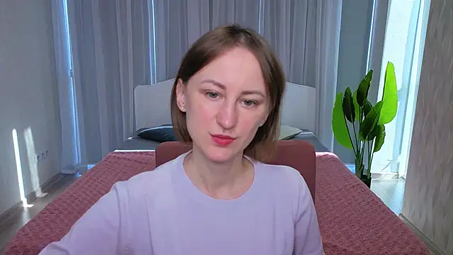 LuluChiiii online show from 10-16-25, 09:54