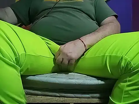 BabyBearMilk online show from 11-13-25, 05:50