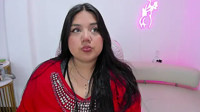 Snapshot of Sexxchubby chatting on 10-05-25, 09:45 Sexxchubby online show from 10-05-25, 09:45