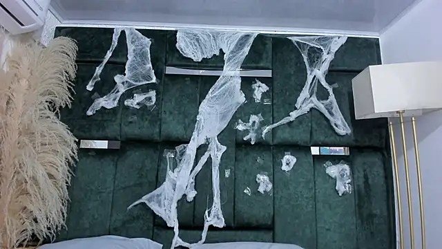 Snapshot of Sexxchubby chatting on 10-18-25, 06:19 Sexxchubby online show from 10-18-25, 06:19