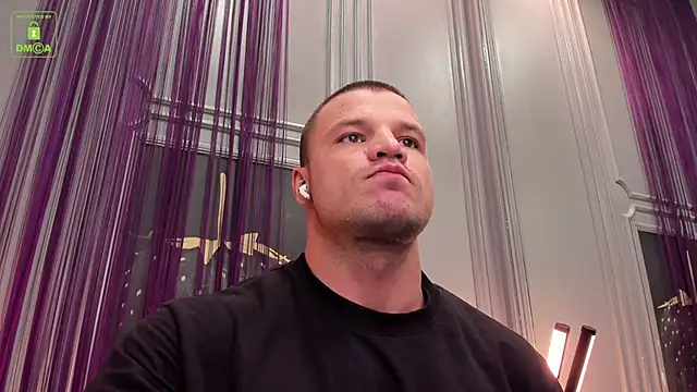 Snapshot of OliverSport chatting on 12-03-24, 03:33 OliverSport online show from 12-03-24, 03:33