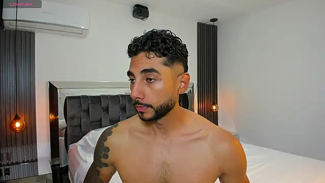 MARC THOMPSON  online show from 09-14-25, 01:05